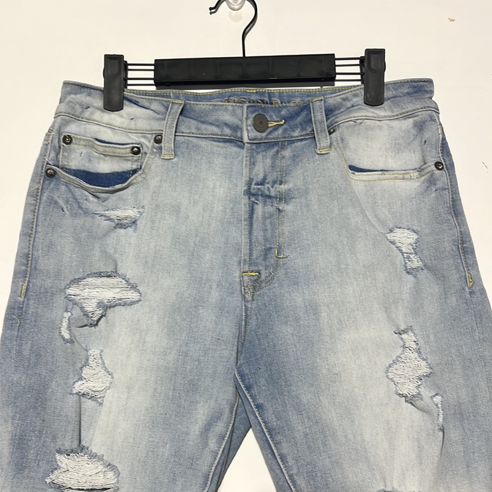American Eagle Men’s Extreme Flex 4 Lightwash Distressed Denim Shorts Size 30 - Picture 5 of 12